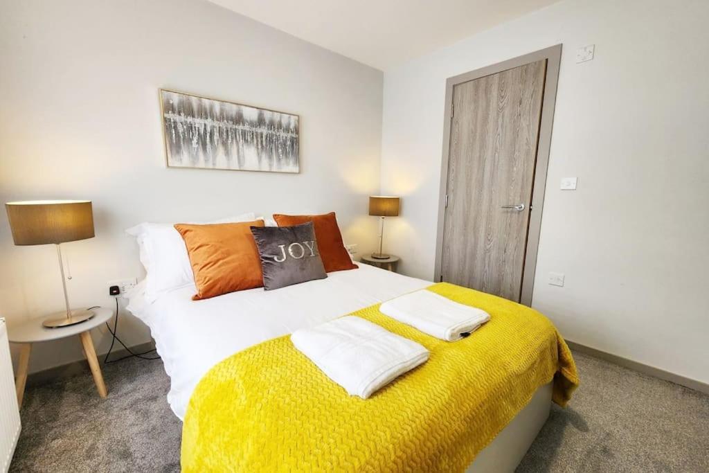 Horizon House, Modern 2-Bedroom Flat 2, Parking, Netflix, Oxford Exterior photo