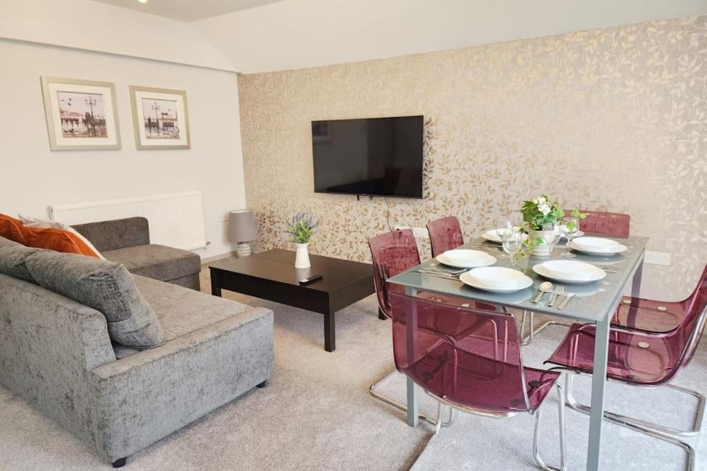 Horizon House, Modern 2-Bedroom Flat 2, Parking, Netflix, Oxford Exterior photo